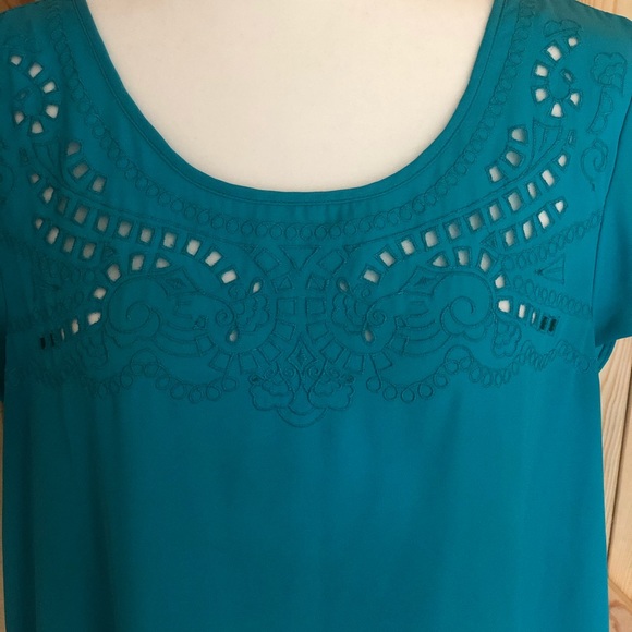 Xhiliration teal laser cut top - Picture 2 of 4